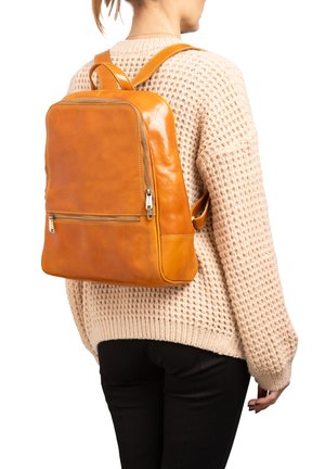 Chiara Ferretti, Zaino - mustard