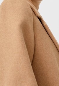 Stradivarius Mantel - beige