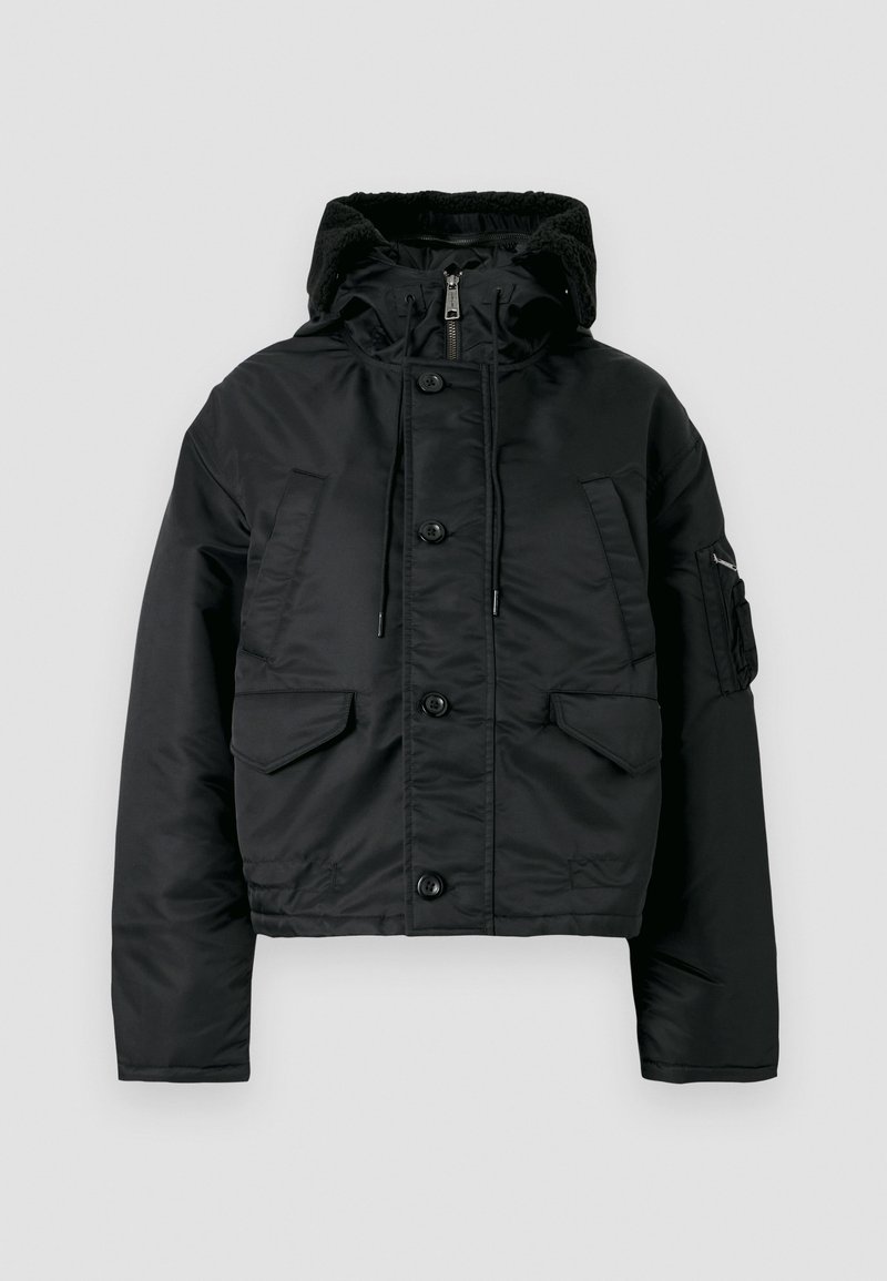 Schwarze, kurz geschnittene Steppjacke mit Reißverschluss und Knopfverschluss, zwei Fronttaschen, Kapuze mit Kordelzug und weicher Innenschicht.