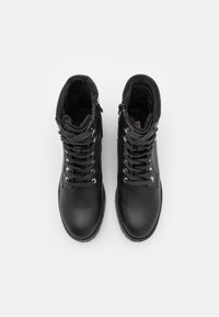 Anna Field Šněrovací kotníkové boty - black