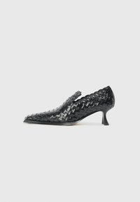 TRACI - Loaferit/pistokkaat - black