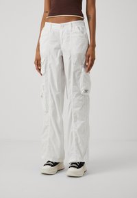 BDG Urban Outfitters - LOW RISE  - Pantalones cargo - white Imagen en miniatura 1