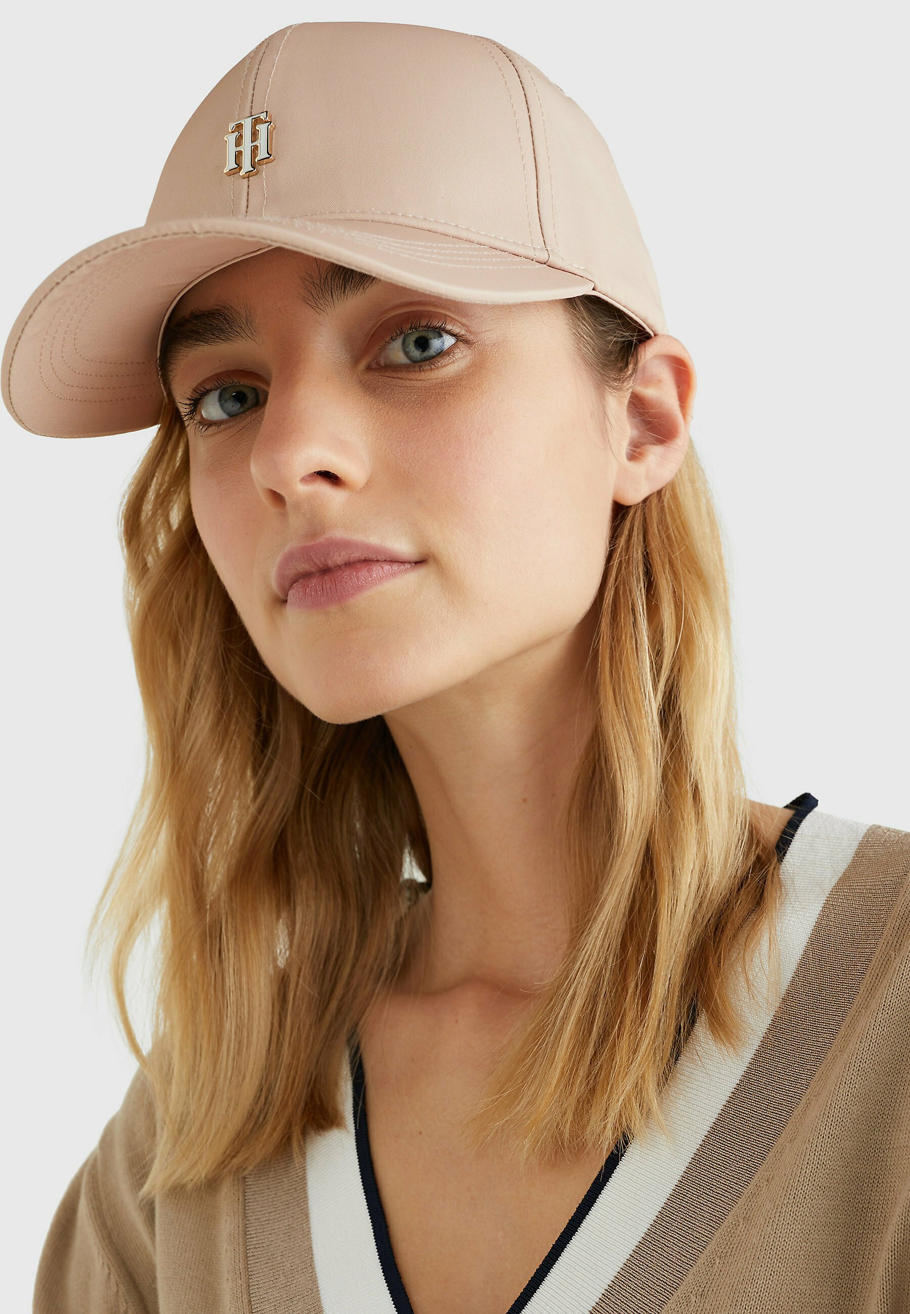 tommy hilfiger cap womens