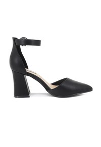 Scarpa nera con tacco alto, punta affilata e cinturino alla caviglia. Realizzata in materiale liscio, presenta un tacco a blocco robusto e una soletta neutra.