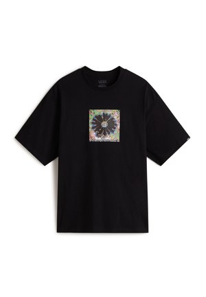 Camiseta de algodón negra con un gráfico cuadrado colorido que presenta un diseño de flor y el texto "VANS" en el centro. Mangas cortas, corte holgado.