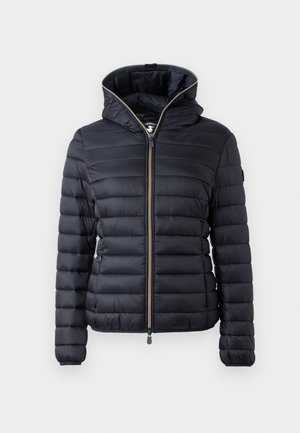 Pohodlná černá zateplená puffer bunda s kapucí, se zipem vpředu, žebrovanými manžetami a lesklým povrchem. Lehký materiál s přiléhavým střihem.