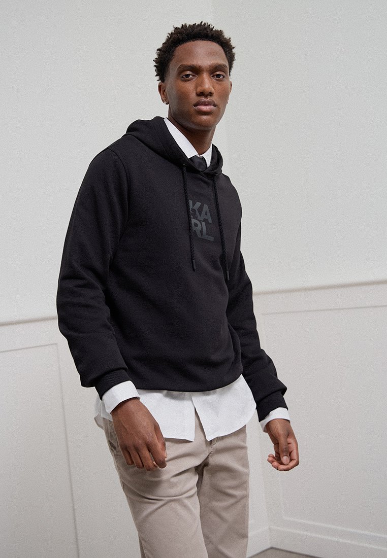 Kapuzenpullover