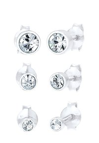 Pendientes deStud de plata esterlina con cristales claros, redondos y facetados. Incluye tres pares de diferentes tamaños, con un acabado pulido.
