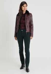 Maze MORELIA - Lederjacke - plum