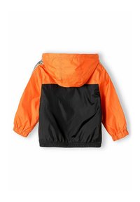 Oranje en zwarte windbreaker jacket, voorzien van een capuchon, elastische manchetten en een aangesnoerde taille, met contrasterende kleur van de mouwen en minimale hardware accenten.
