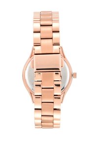 Rosaguldur metallarmbåndsur med et leddet bånd, rund urskive og en lille krone på siden. Glat, reflekterende overflade uden synlige mærker.