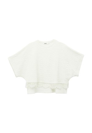 Crop top blanc texturé à manches courtes avec un col rond et une bordure en dentelle à l'ourlet.