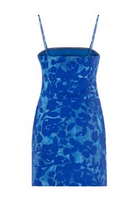 Sininen kukallinen mini mekko ohuiden hihnojen, tiukan siluetin ja teksturoidun kankaan, jossa on hienovarainen kiilto.