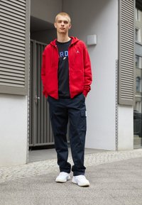 Jordan HOODIE - Sudadera con cremallera - gym red/white