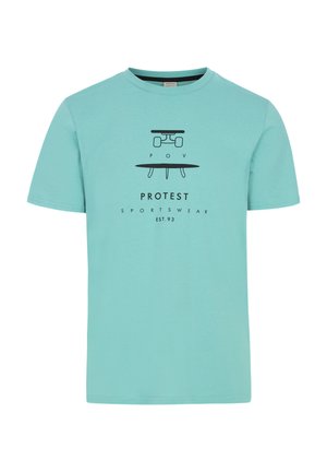 T-shirt in cotone color teal chiaro con maniche corte, collo a giro e una grafica nera centrale con il testo "PROTEST SPORTSWEAR EST.93" sotto.