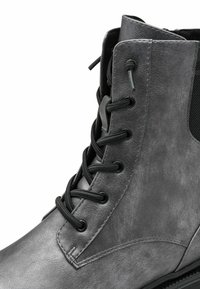 Marco Tozzi Bottines à plateau - pewter