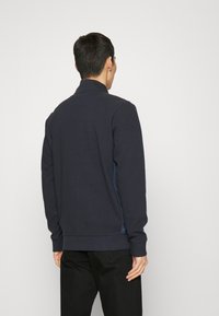 Thumbnail Image 3