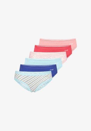 Zes paar damesonderbroeken in verschillende kleuren: rood, roze, lichtblauw, donkerblauw, waarvan één met een gestreept patroon. Zachte stof met kanten afwerking.