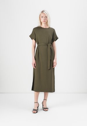 VMHALI DRESS - Jersey dress - grape leaf