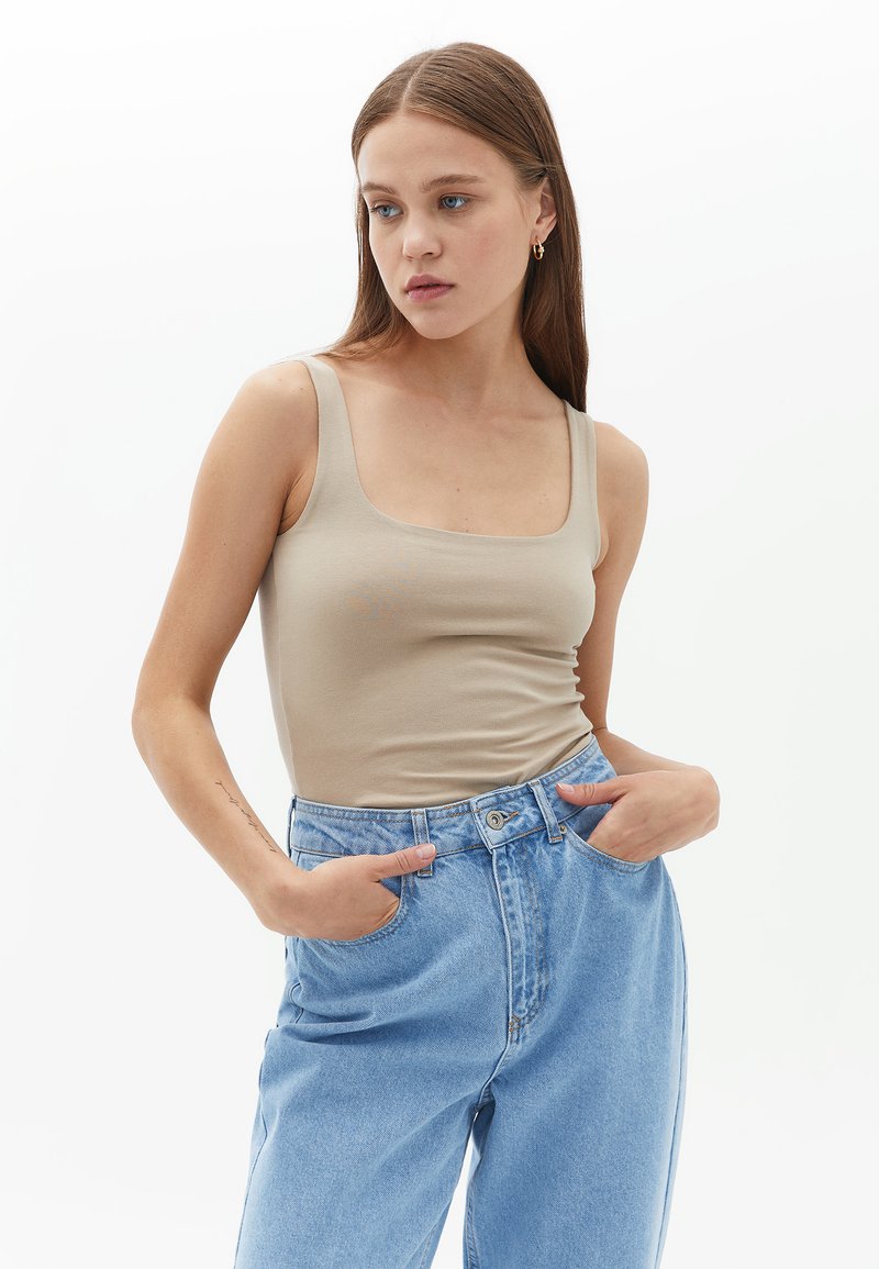 OXXO STRETCH SQUARE NECK SINGLET - Linne - cobblestone