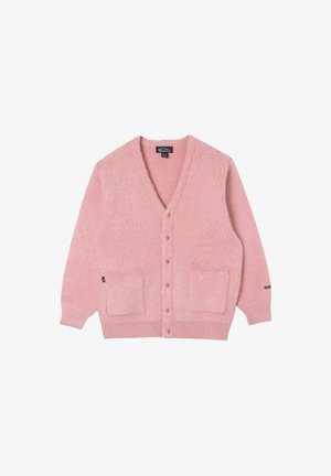Cardigan rosa lavorato a maglia con scollo a V, maniche lunghe, due tasche frontali e chiusura a bottoni. Realizzato in un materiale morbido e testurizzato.