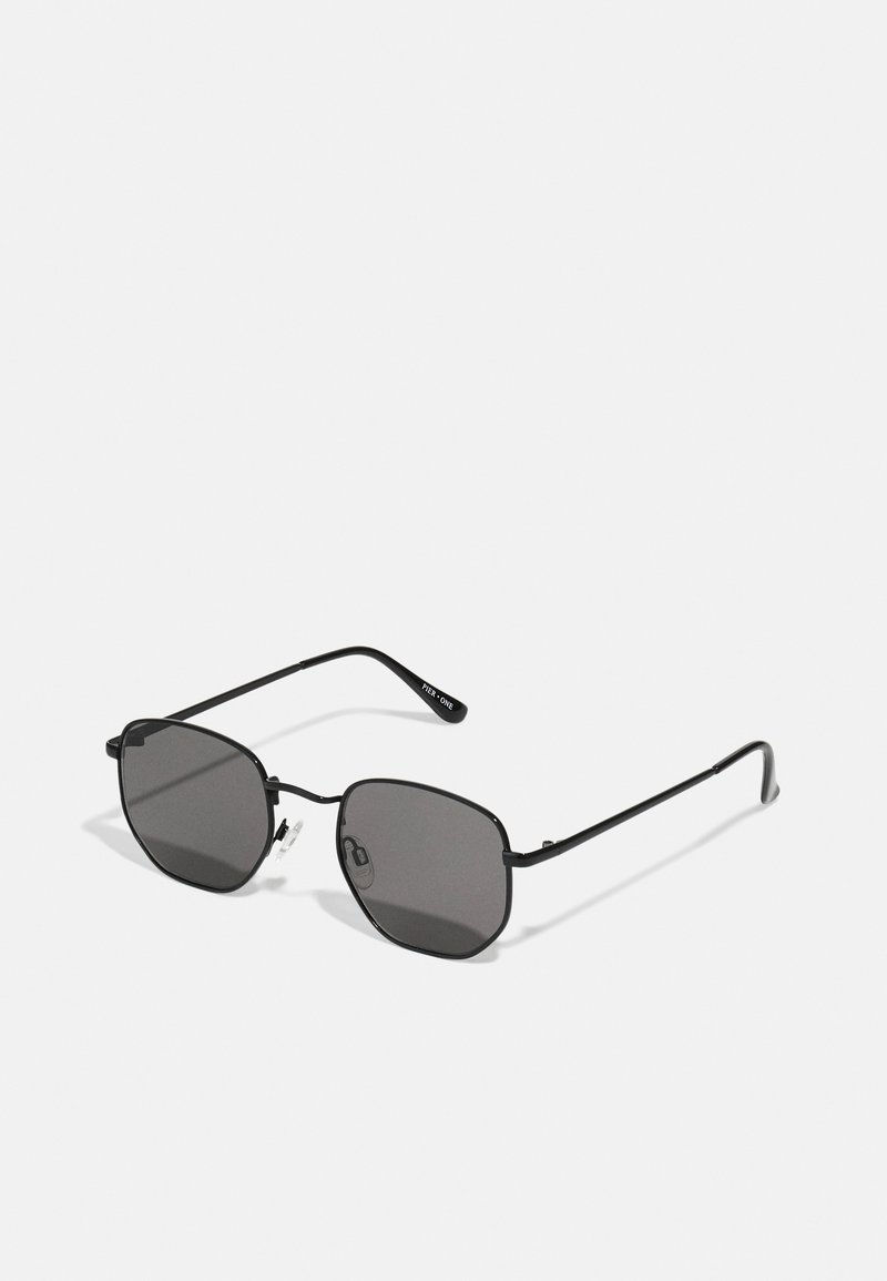 Pier One UNISEX - Saulesbrilles - black