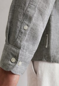 Thumbnail Image 4