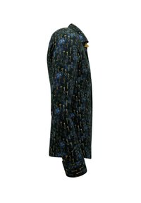 Herenoverhemd met lange mouwen in donkerblauwe stof met een sleutelpatroon in goud. Voorzien van een standaardkraag en knoopmanchetten, met een gladde textuur.