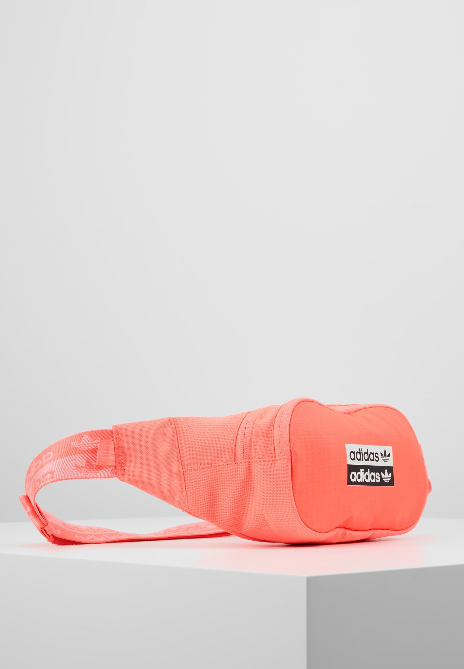 Riñonera Adidas Zalando Hot Sale, UP TO 70% OFF | www.apmusicales.com