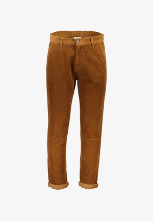 Braune Cordhosen mit strukturierter Oberfläche, Slim-Fit, aufgerollten Säumen und einem einzelnen Knopfverschluss am Bund.