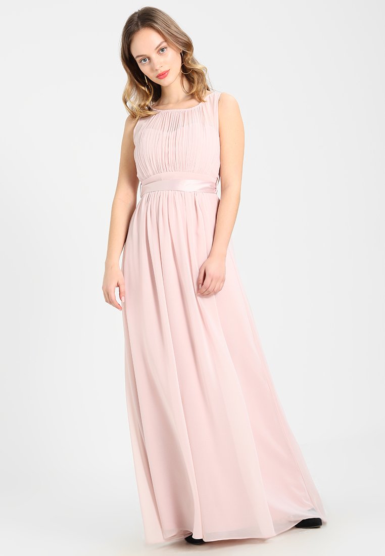 dorothy perkins showcase