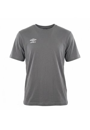 T-shirt gris uni à manches courtes avec un col rond et un petit logo blanc Umbro sur le côté gauche de la poitrine.