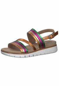 Sandali da donna con cinturini metallici bronzo, rosa e verde, fibbia regolabile e suola in gomma bianca con un motivo testurizzato.