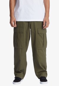 THE TUNDRA - - Cargobukser - ivy green