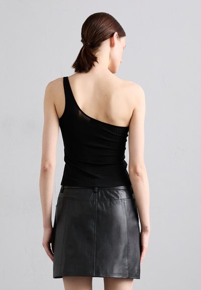 Filippa K ONE SHOULDER - Felső - black