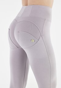 Freddy WR UP VITA ALTA - Farkkuleggingsit - gull gray