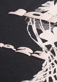 Jordan FLOWERS TEE - T-shirts med print - off noir
