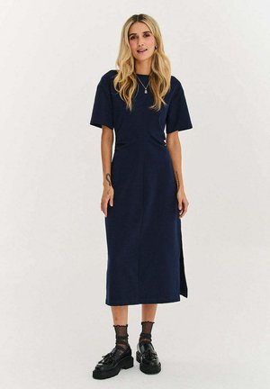 - Sukienka z dżerseju