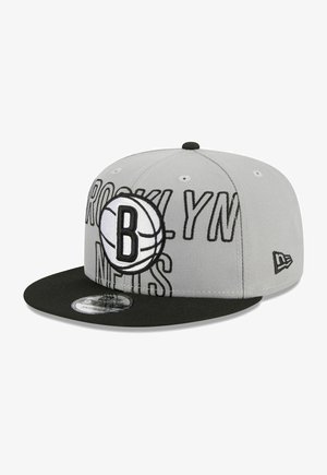 New Era NBA 2023 DRAFT BROOKLYN NETS - Lippalakki - grey