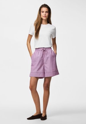 Pieces SHORTS PCFEMME - Shortsit - fuchsia pink