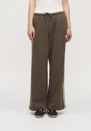 adidas Originals, SIGNATURE WIDE LEG - Долнище на анцуг - cargo brown/off-white