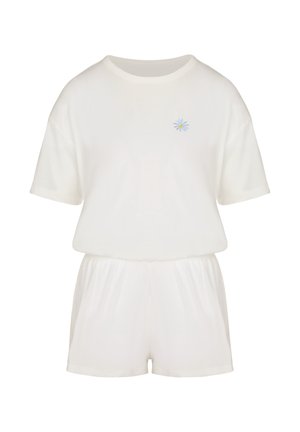 Completo composto da top bianco a maniche corte e pantaloncini abbinati con una piccola margherita blu e gialla ricamata sul petto sinistro.