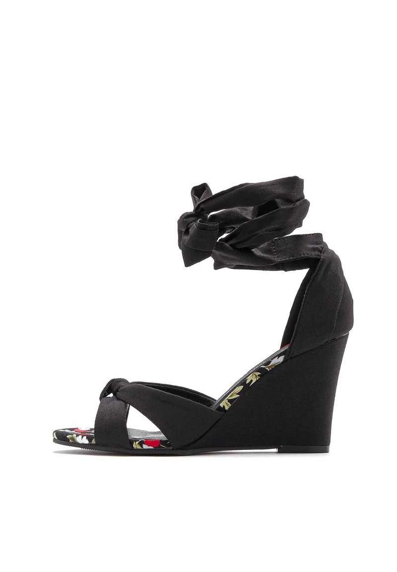 Damen Pumps | LASCANA High Heel Sandaletteschwarz - KI68201 Damen Pumps | LASCANA High Heel Sandaletteschwarz - KI68201
