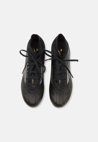 adidas Performance F50 LEAGUE MID SG - Botas de fútbol para terrenos blandos - core black/iron metallic/gold metallic