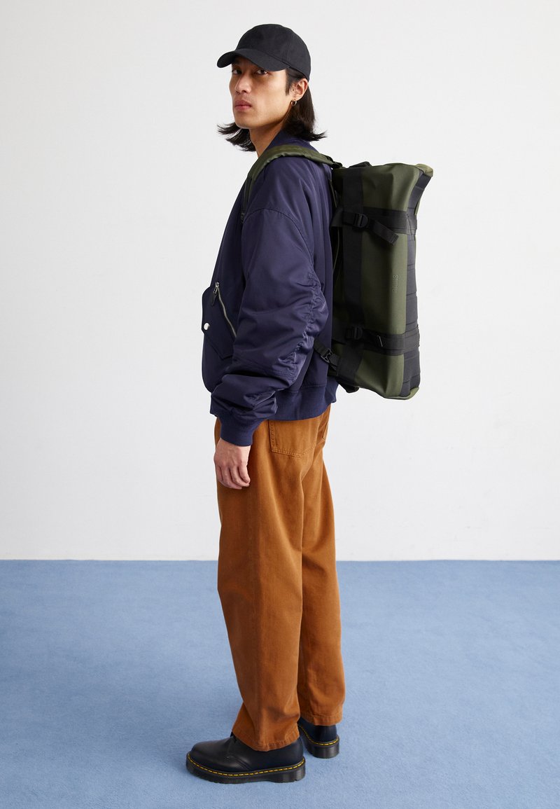 duffel bag small rains Texel Mini | Weekend Bag | Black you can trust that your belongings will stay dry and protected Rains Waterproof Hilo Weekend Bag