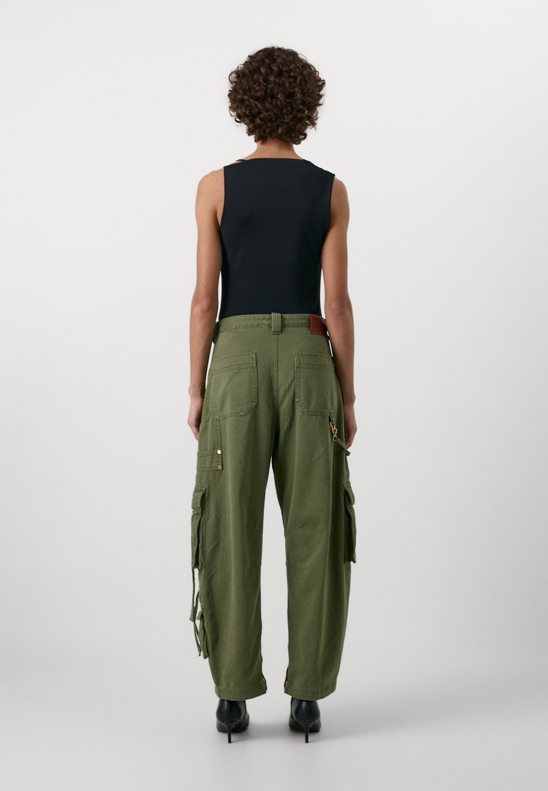 Pantalon cargo baggy en coton biologiquevert olive drab pour Homme | FR