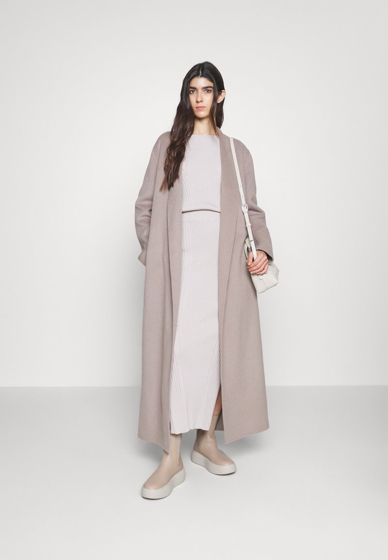 Calvin Klein MAXI COAT - Klassischer Mantel - cinder/taupe  