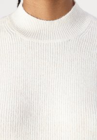 JDY Stickad klänning - beige