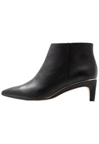 Clarks Ankle boot