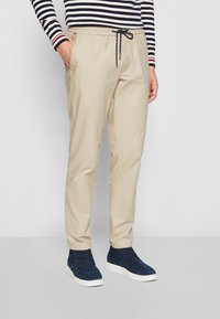 Tommy Hilfiger Broek - stone